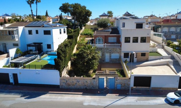 Villa - Resale - Torrevieja -
                Los Balcones - Los Altos del Edén
