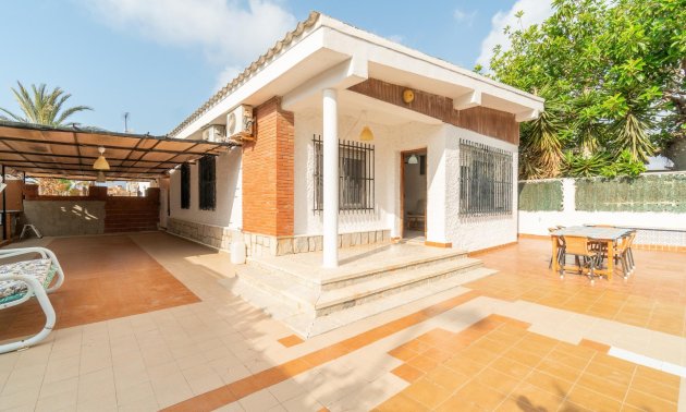 Villa - Resale - Torrevieja -
                Los Frutales