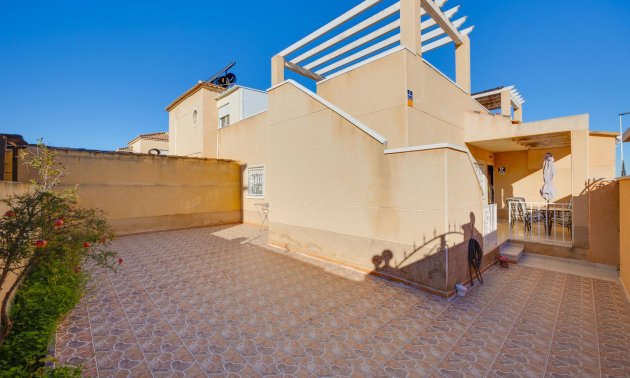 Villa - Resale - Torrevieja -
                Pueblo - Centro