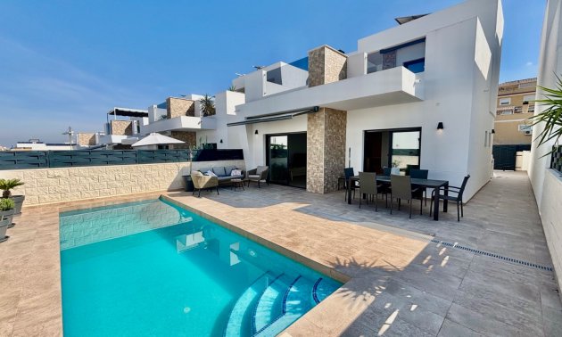 Villa - Reventa -
            Benijofar - RV-41656