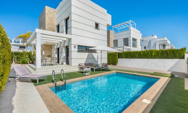 Villa - Reventa - Ciudad Quesada - Doña Pepa