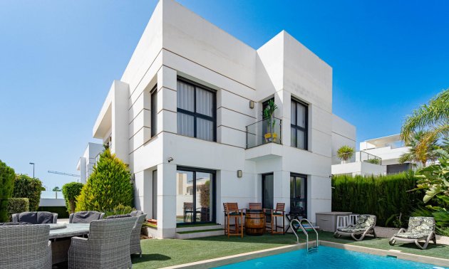 Villa - Reventa - Ciudad Quesada - Doña Pepa