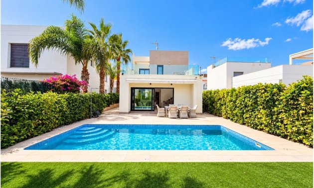 Villa - Reventa - Ciudad Quesada - Doña Pepa
