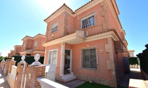 Villa - Reventa - Orihuela Costa - Playa Flamenca