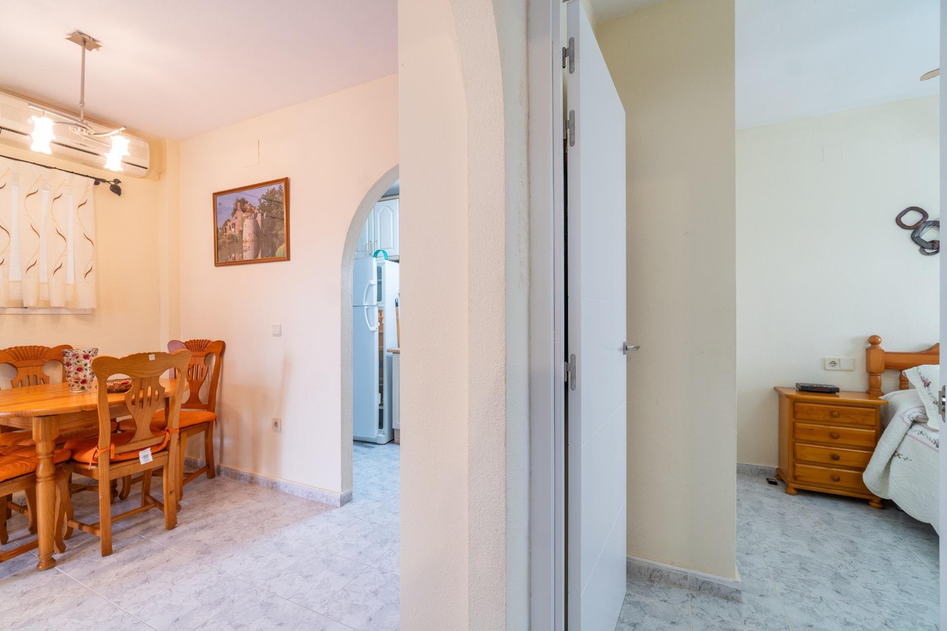 Wynajem długoterminowy - Bungalowy -
Orihuela Costa - Playa Flamenca