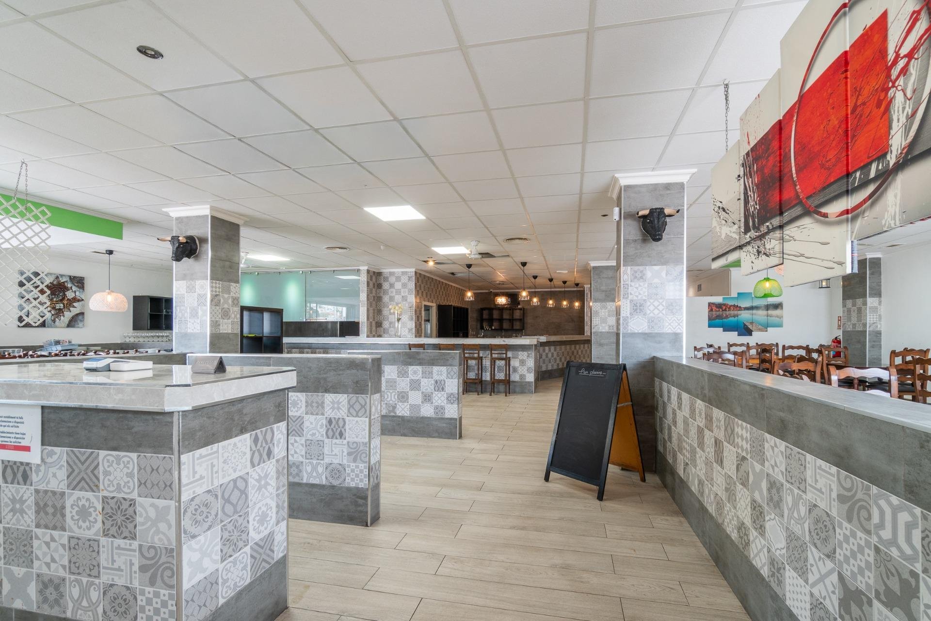 Wynajem długoterminowy - Lokal handlowy -
San Fulgencio - La Marina