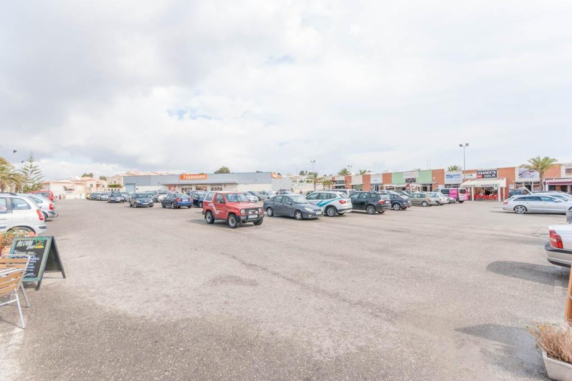 Wynajem długoterminowy - Lokal handlowy -
San Fulgencio - La Marina