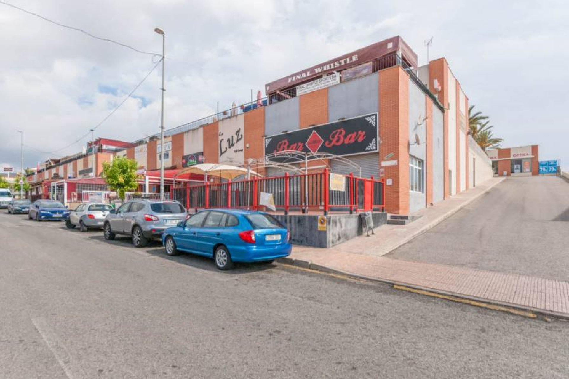 Wynajem długoterminowy - Lokal handlowy -
San Fulgencio - La Marina