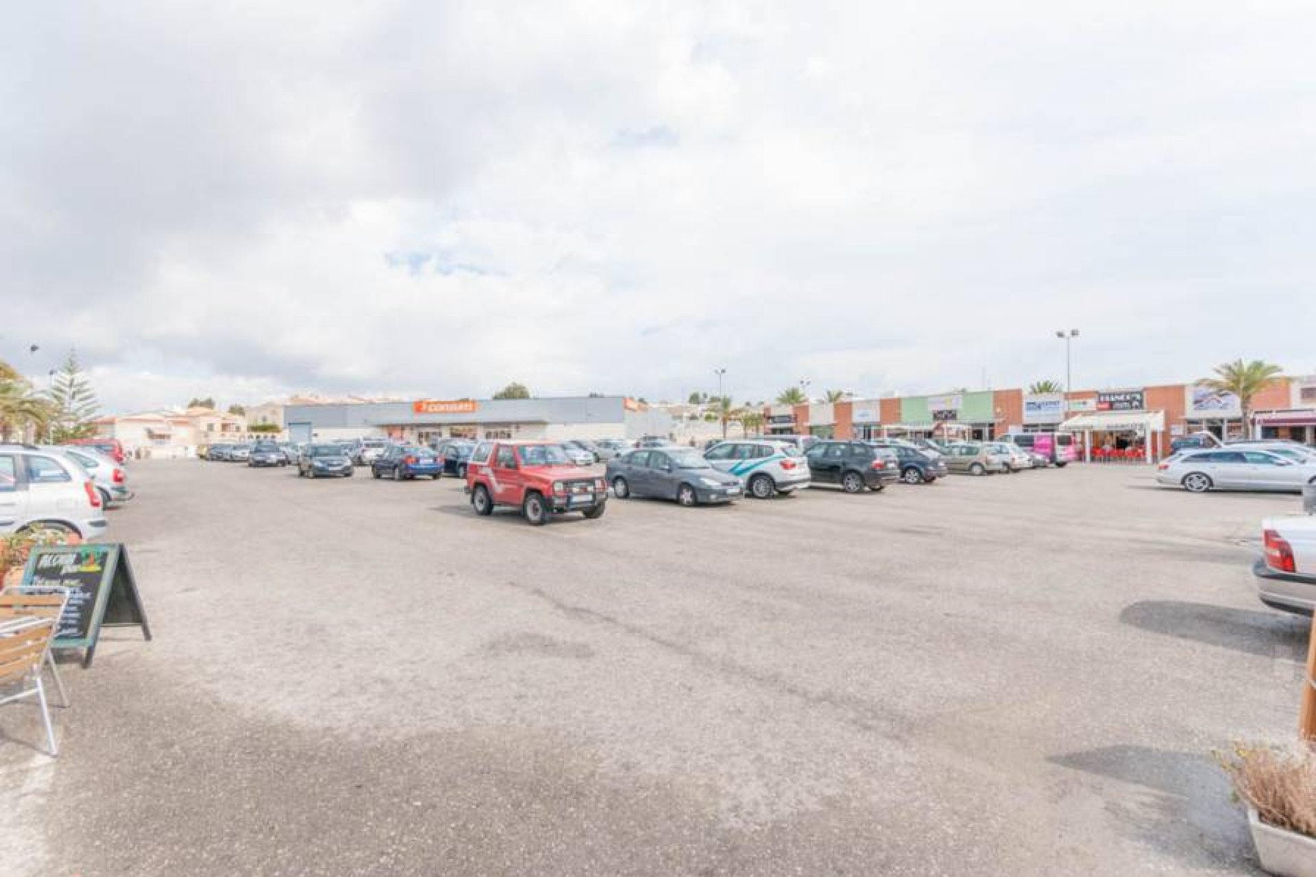 Wynajem długoterminowy - Lokal handlowy -
San Fulgencio - La Marina