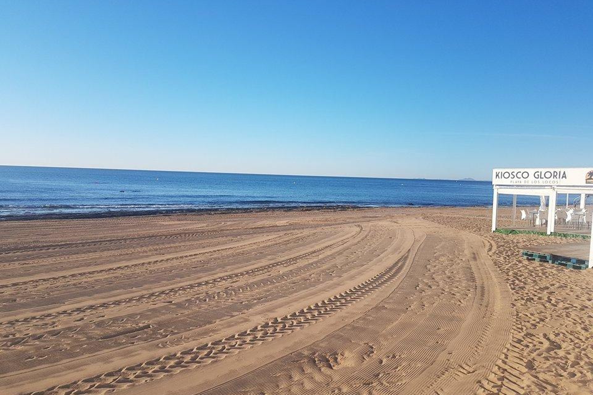 Wynajem długoterminowy - Mieszkanie w bloku -
Torrevieja - Playa de los Locos