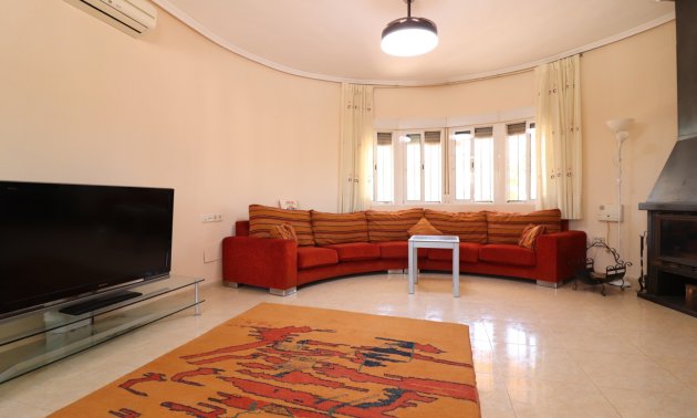 Reventa - Finca -
Catral - Catral - Country