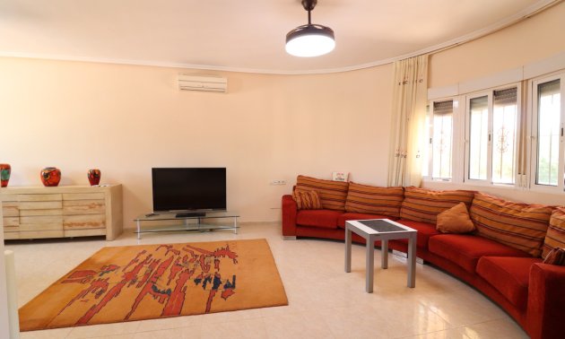 Reventa - Finca -
Catral - Catral - Country