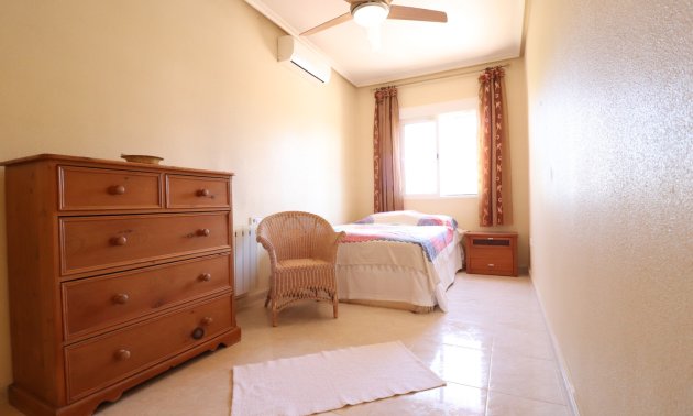 Reventa - Finca -
Catral - Catral - Country