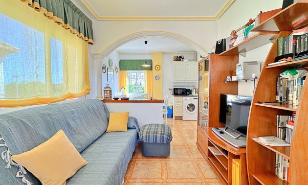 Reventa - Apartamento / piso -
Orihuela Costa - La Zenia