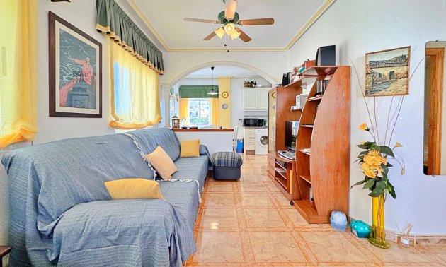 Reventa - Apartamento / piso -
Orihuela Costa - La Zenia