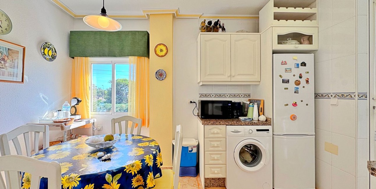 Reventa - Apartamento / piso -
Orihuela Costa - La Zenia