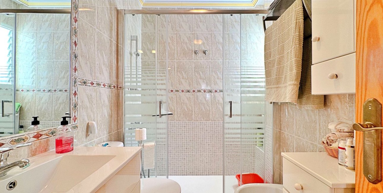 Reventa - Apartamento / piso -
Orihuela Costa - La Zenia