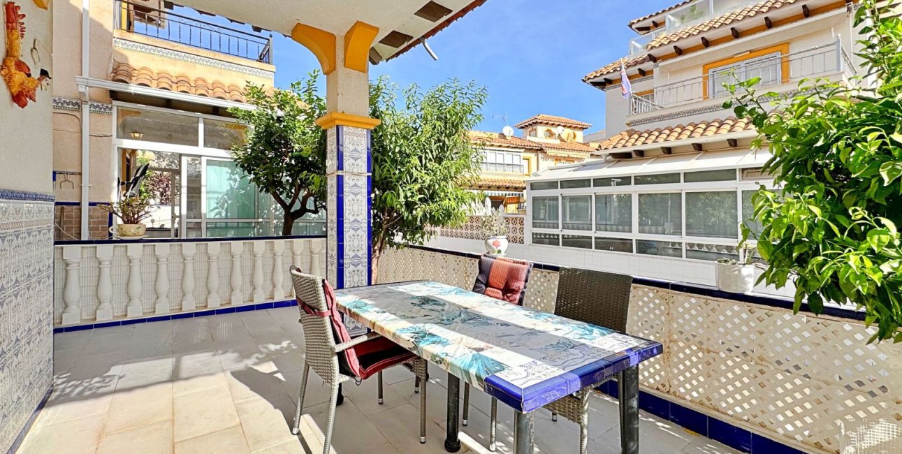 Resale - Townhouse -
Orihuela Costa - La Campana