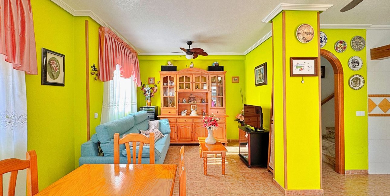 Resale - Townhouse -
Orihuela Costa - La Campana