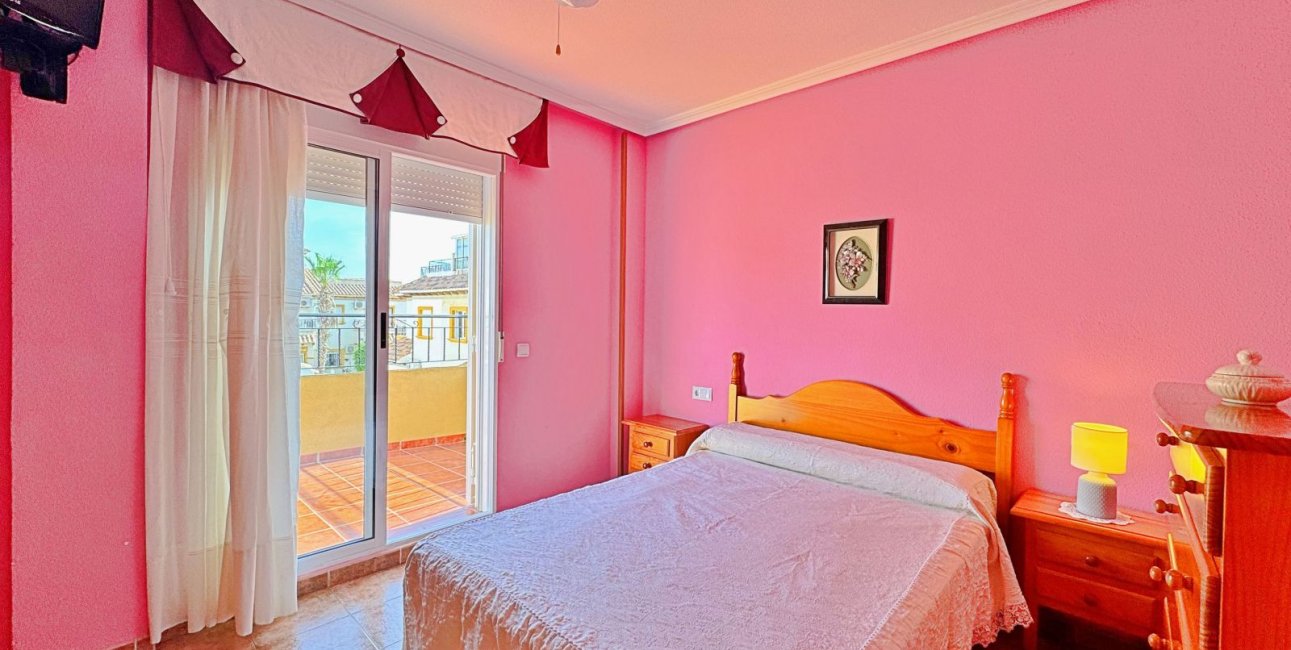 Resale - Townhouse -
Orihuela Costa - La Campana