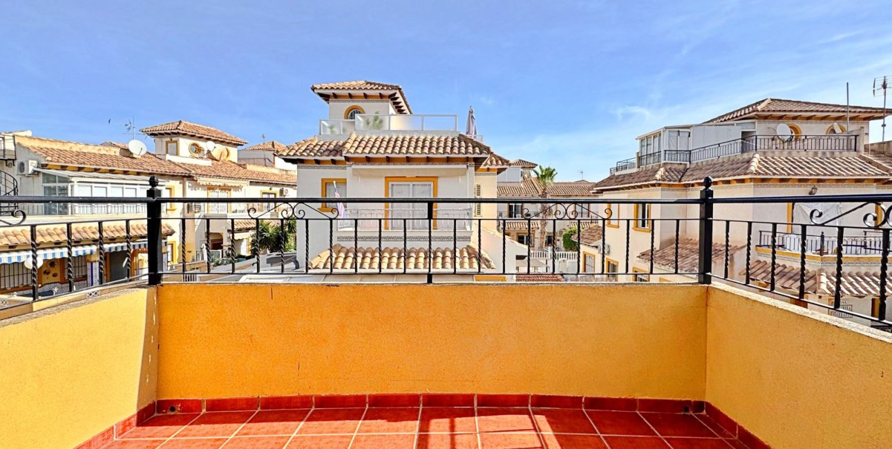 Resale - Townhouse -
Orihuela Costa - La Campana