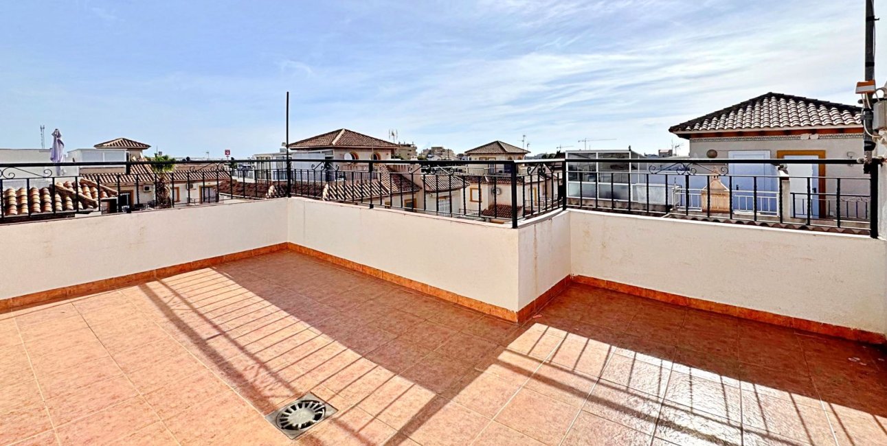 Resale - Townhouse -
Orihuela Costa - La Campana