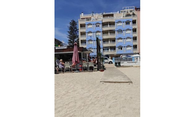 Wynajem długoterminowy - Mieszkanie w bloku -
Torrevieja - Playa de los Locos