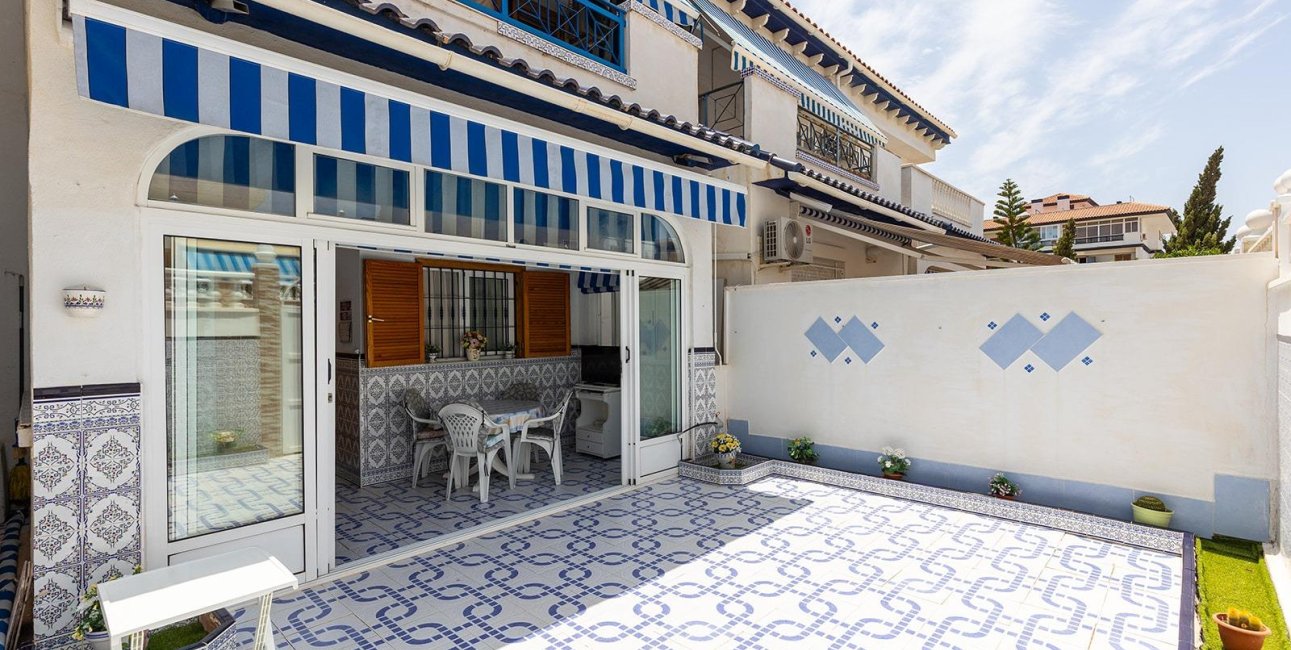 Resale - Bungalow -
Torrevieja - La Mata