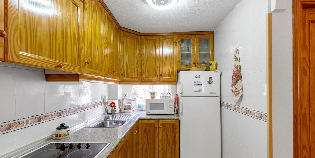 Resale - Bungalow -
Torrevieja - La Mata