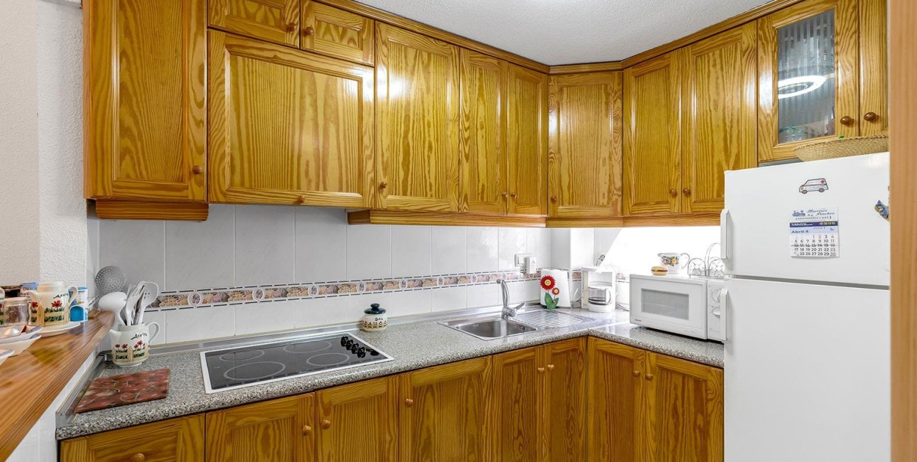 Resale - Bungalow -
Torrevieja - La Mata