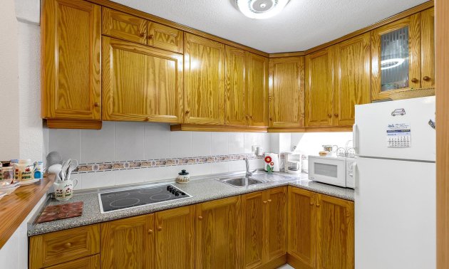 Resale - Bungalow -
Torrevieja - La Mata