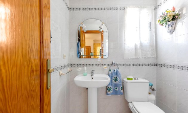 Resale - Bungalow -
Torrevieja - La Mata