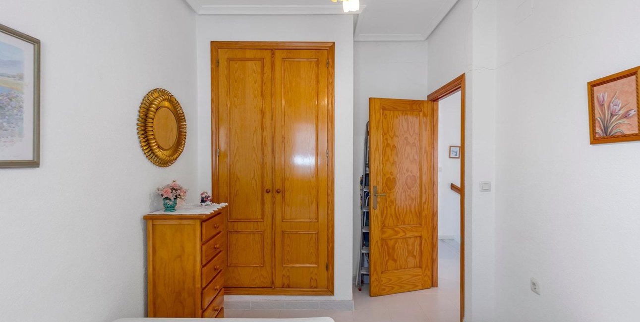 Resale - Bungalow -
Torrevieja - La Mata