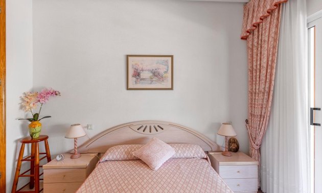 Resale - Bungalow -
Torrevieja - La Mata