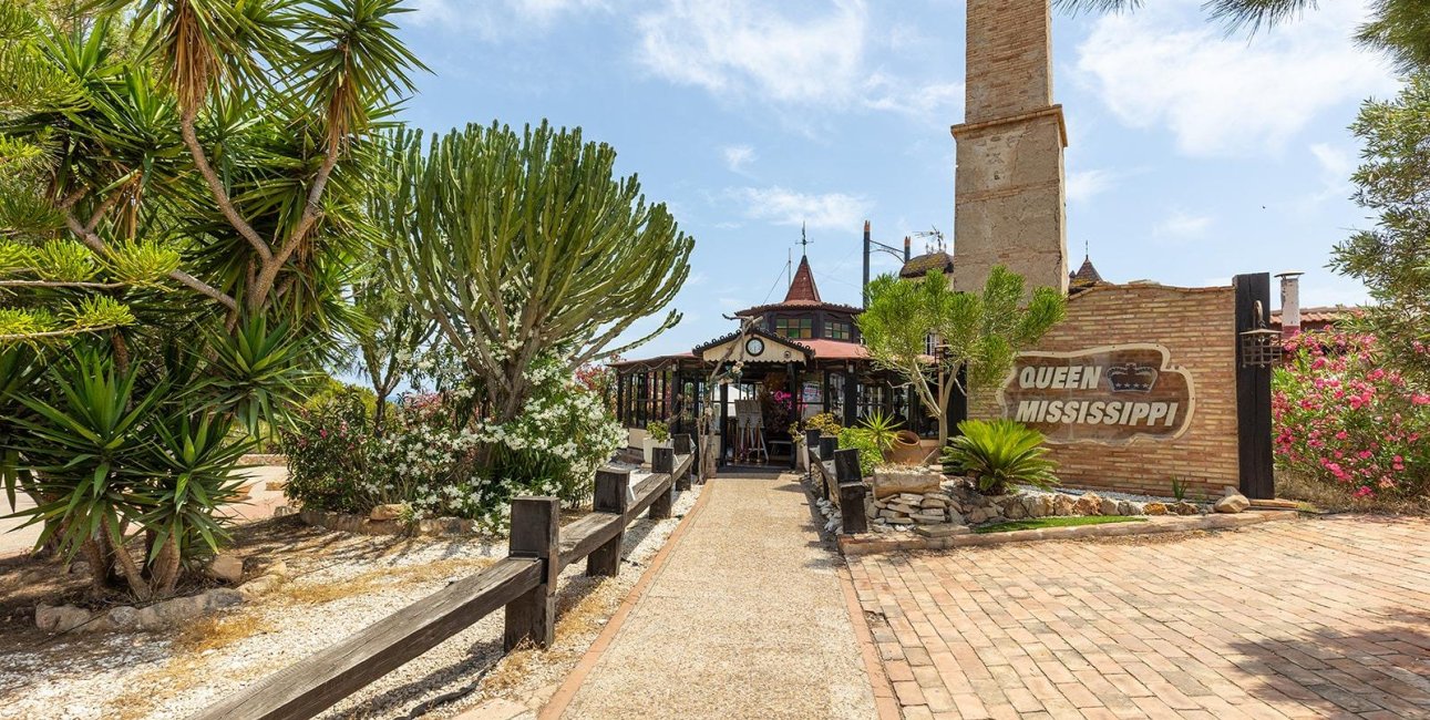 Resale - Bungalow -
Torrevieja - La Mata