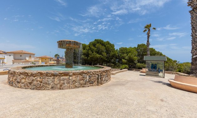 Resale - Bungalow -
Torrevieja - La Mata