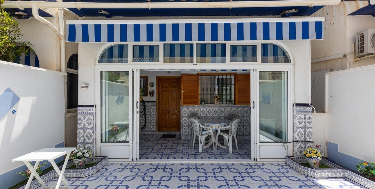 Resale - Bungalow -
Torrevieja - La Mata