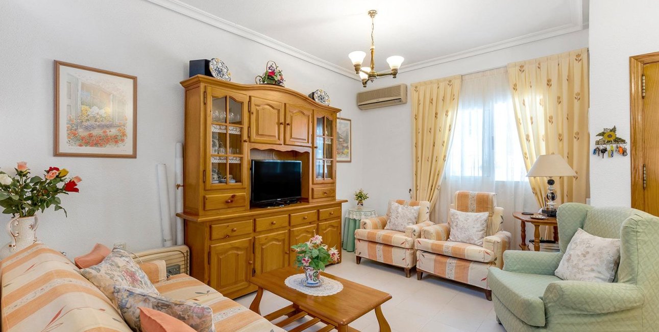 Resale - Bungalow -
Torrevieja - La Mata