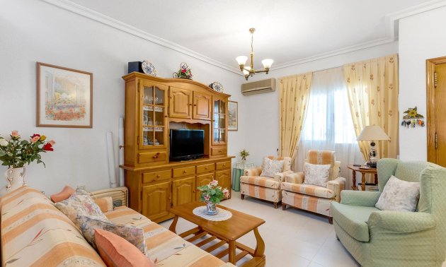 Resale - Bungalow -
Torrevieja - La Mata