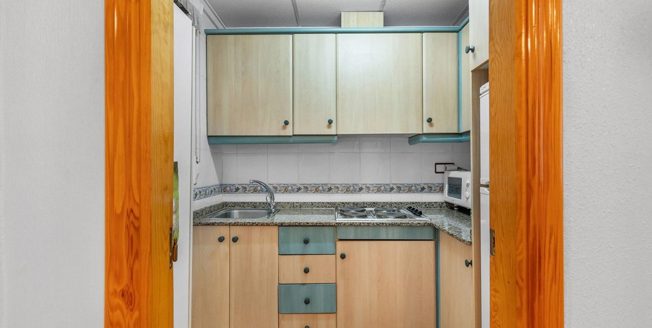 Resale - Apartment / flat -
Torrevieja - Estacion de autobuses