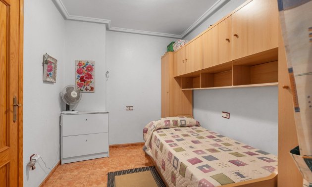 Resale - Apartment / flat -
Torrevieja - Estacion de autobuses
