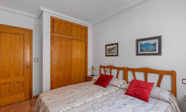Resale - Apartment / flat -
Torrevieja - Estacion de autobuses