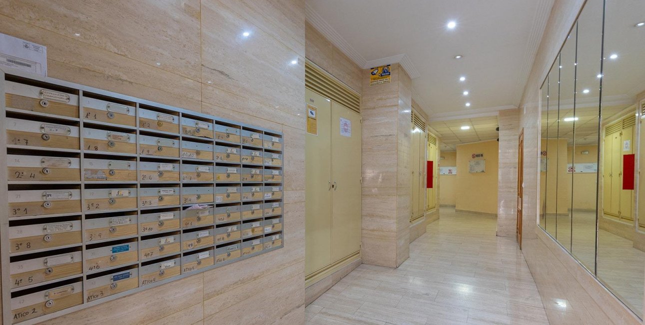 Resale - Apartment / flat -
Torrevieja - Estacion de autobuses