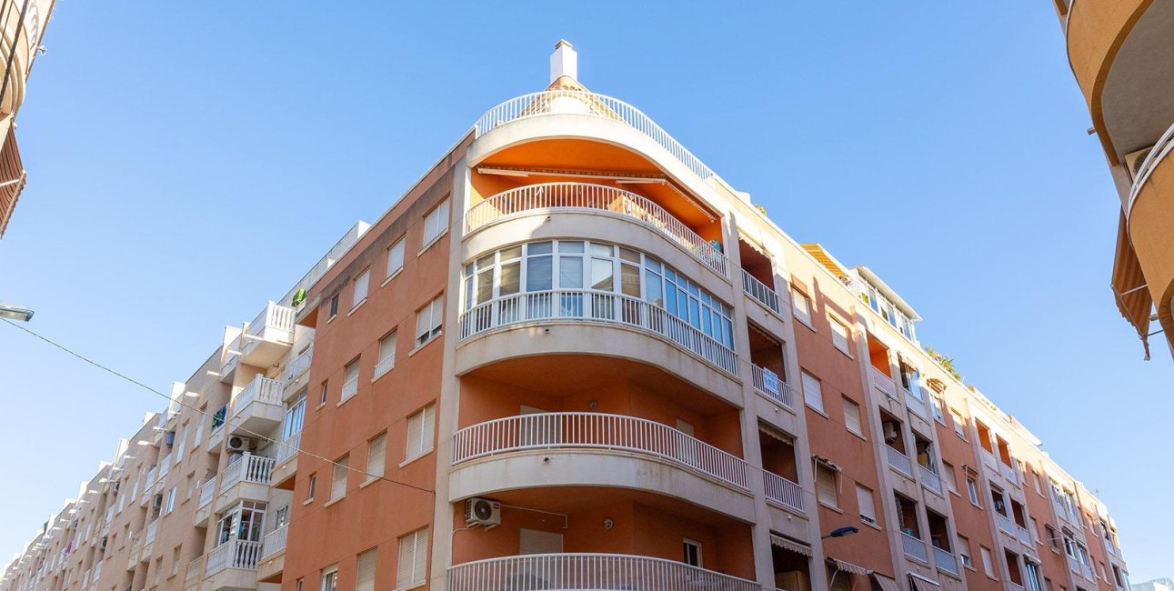 Resale - Apartment / flat -
Torrevieja - Estacion de autobuses