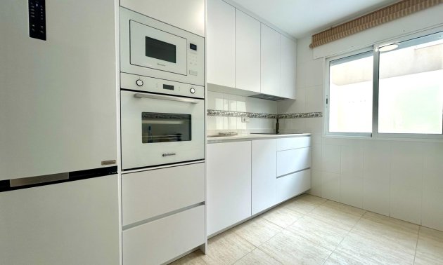 Resale - Townhouse -
Orihuela Costa - Campoamor