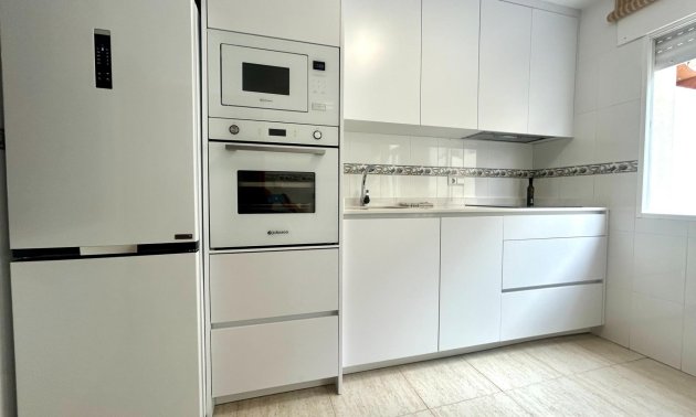 Resale - Townhouse -
Orihuela Costa - Campoamor