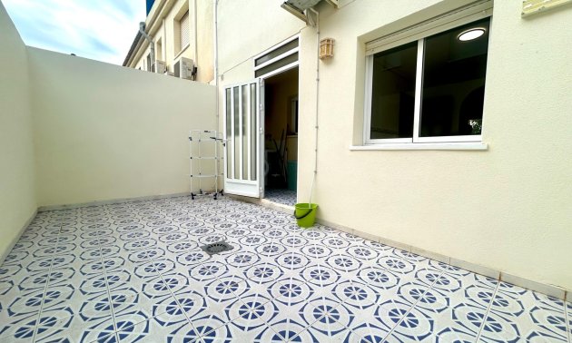 Resale - Townhouse -
Orihuela Costa - Campoamor