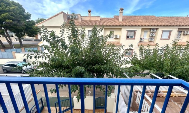 Resale - Townhouse -
Orihuela Costa - Campoamor
