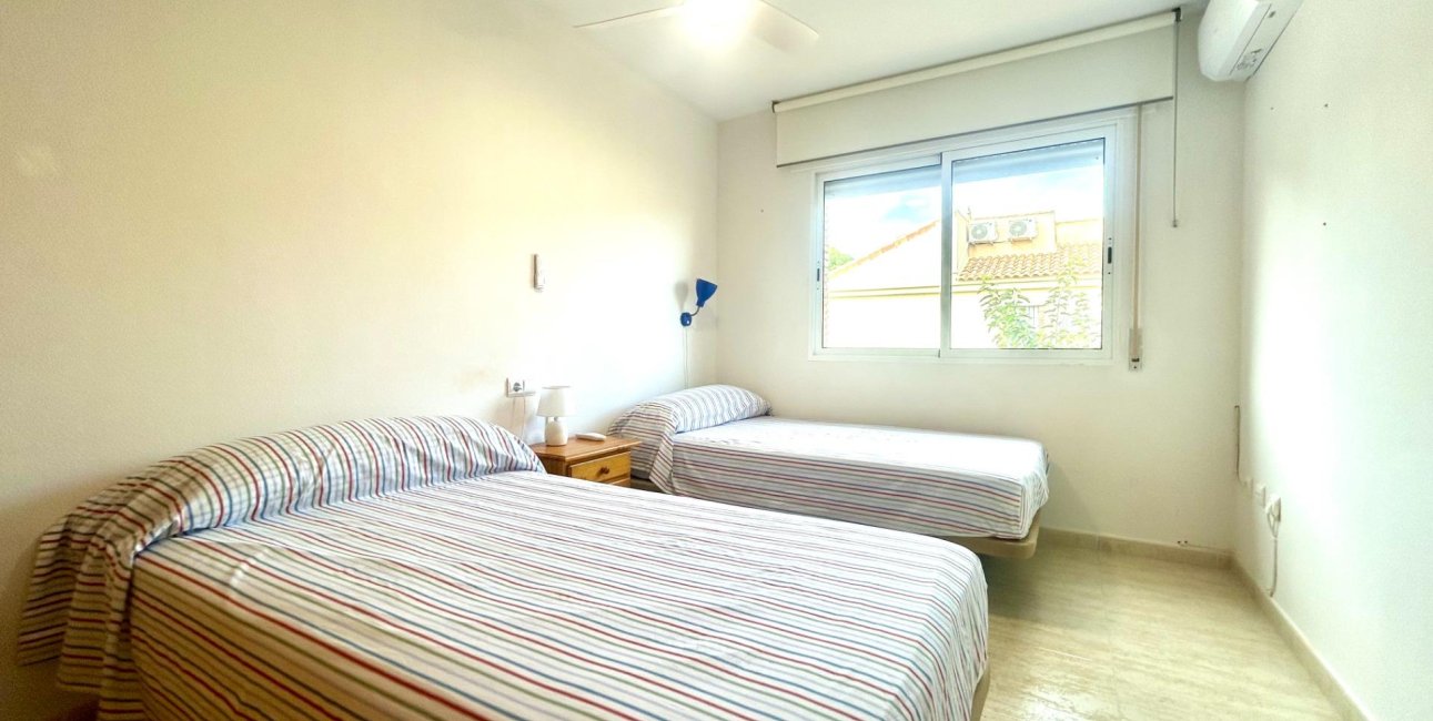 Resale - Townhouse -
Orihuela Costa - Campoamor