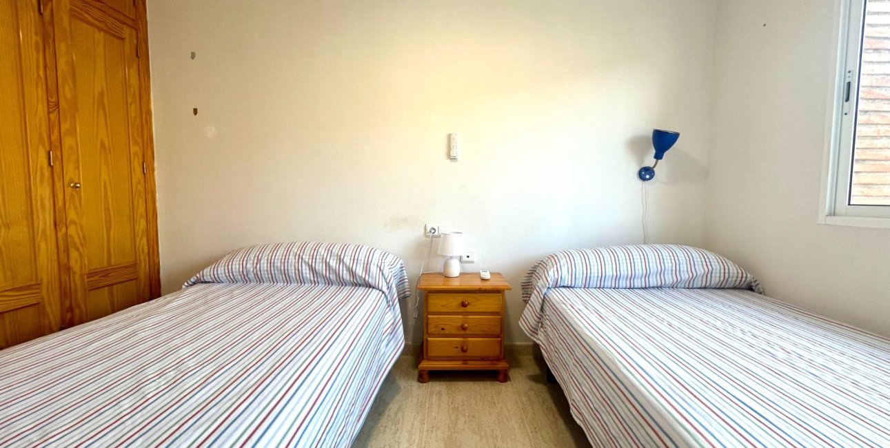 Resale - Townhouse -
Orihuela Costa - Campoamor